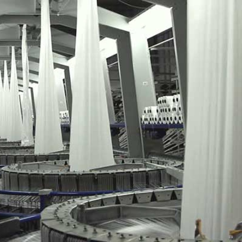 تأثیر تکنولوژی‌های نوین بر کیفیت و سرعت تولید نایلون و نایلکس